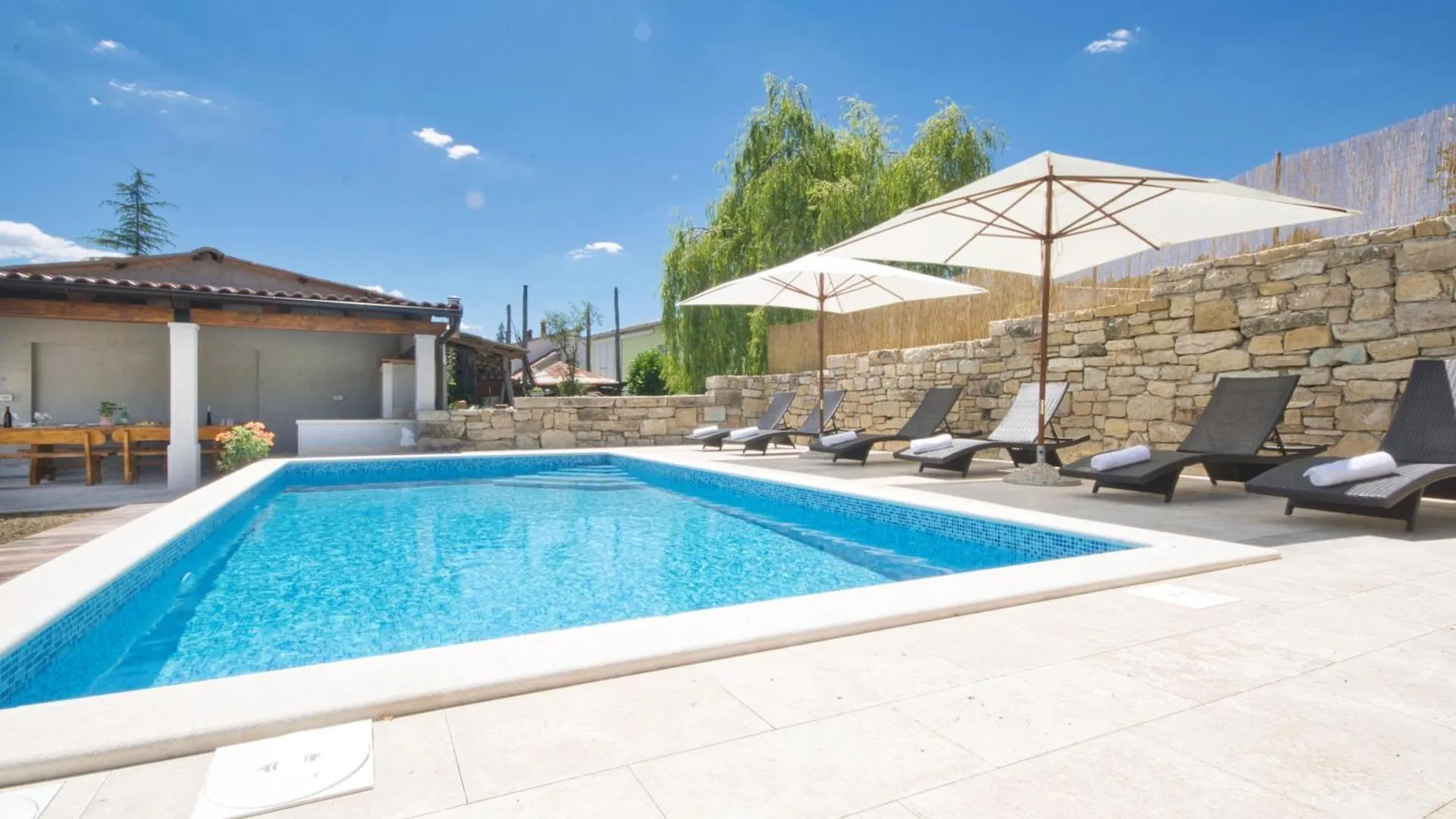 Villa Sterna, A Charming Villa In The Heart Of Istria Beram